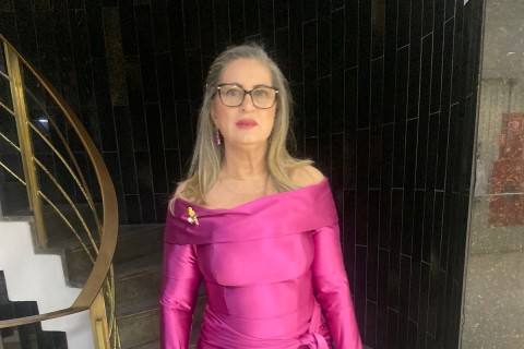 “Do Brasil para o Mundo: Rosa Bessa, a Referência em Moda para Noivas e Debutantes”