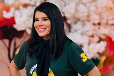 Mara Maravilha é Homenageada em Programa Especial de Aniversário na Rede Gospel